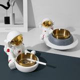 cute astronaut ashtray with lid resin outdoor ash tray nasa
