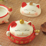 Cute Cat Ashtray with Lid Cool Resin Covered Outdoor Ash Tray Lucky Fortune Maneki Neko Windproof Smokeless Modern Contemporary